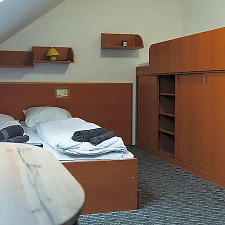 Rollba Inn 2*